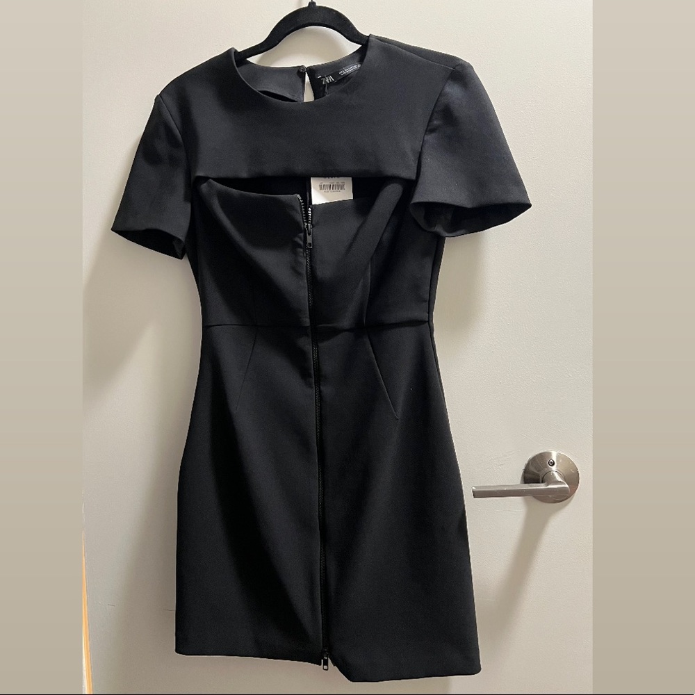 Black Zara dress with zipper